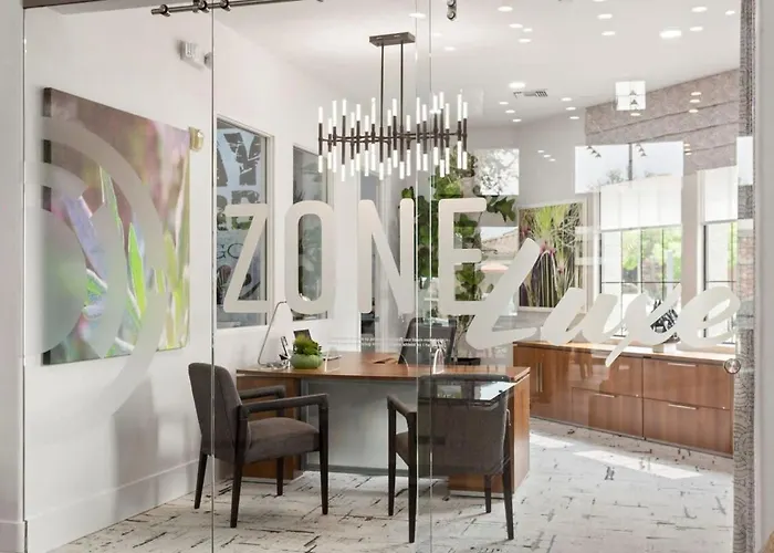 Apartment Cozysuites By The Stadium With Pool 13